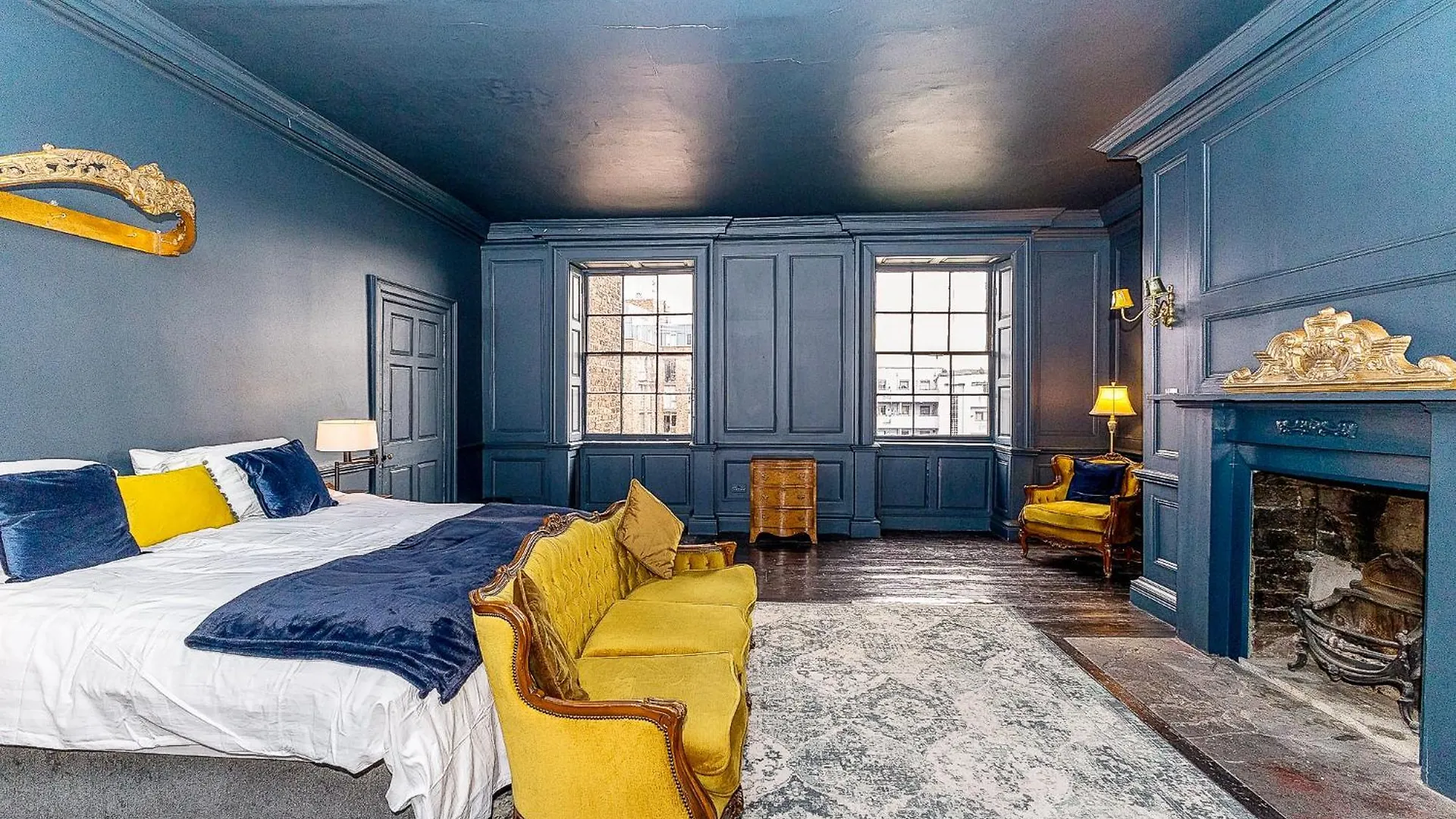 Leinster Apartment, 7 Henrietta Street, Dublin City Centre Apartment