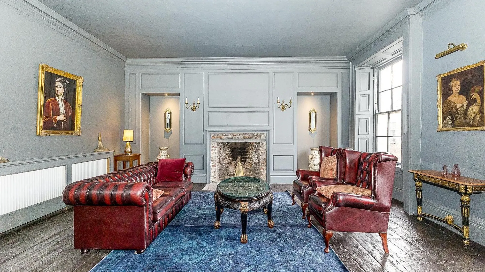 Leinster Apartment, 7 Henrietta Street, Dublin City Centre 0*,