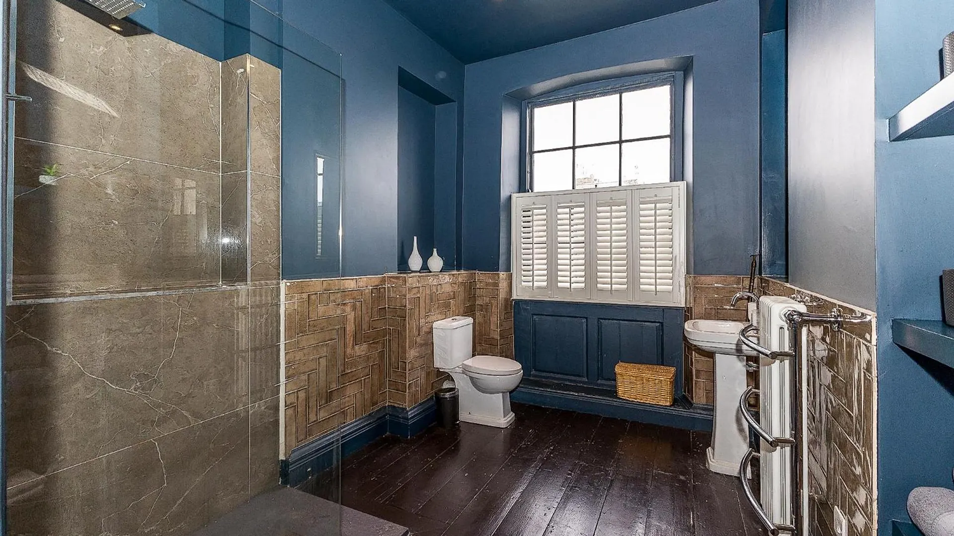 Leinster Apartment, 7 Henrietta Street, Dublin City Centre